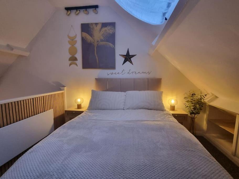 Cosy Moat House Cottage #3 Pembroke Bagian luar foto